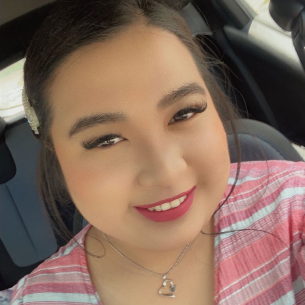 Meet your Posher, Cris angela